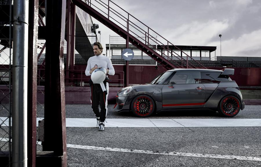  Mini John Cooper Works GP Concept (F56) 2017 года  (фото 2 из 63)